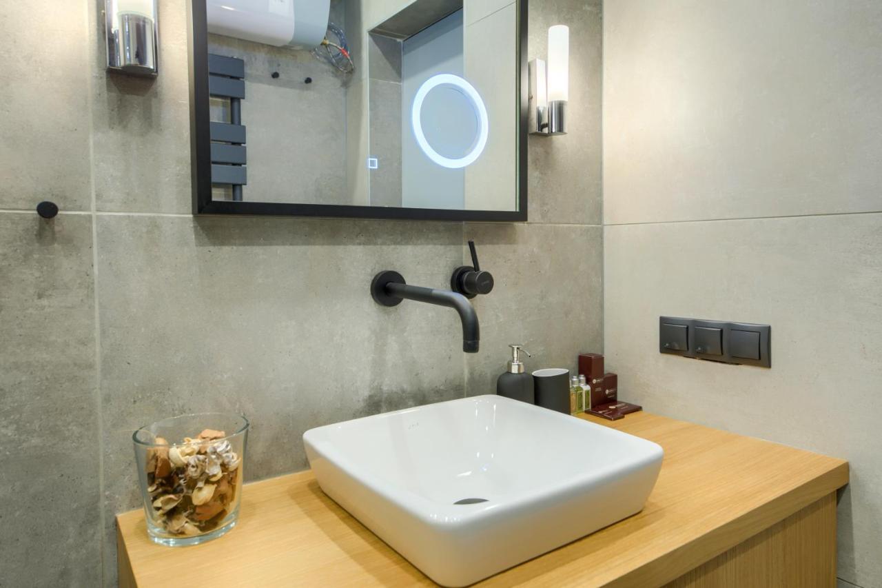 Premium Apartments Lovely 2Bd Near The Parliament Sofia Exterior photo